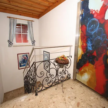 Charm Near Lift בית נופש Enkerbichl