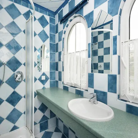 Charm Near Lift בית נופש