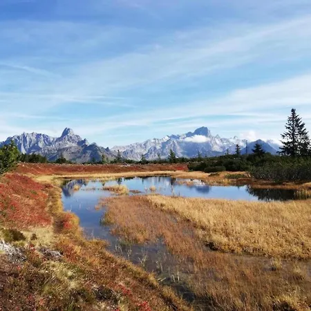 בית נופש Charm Near Lift *
