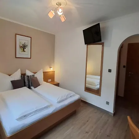 Charm Near Lift בית נופש *